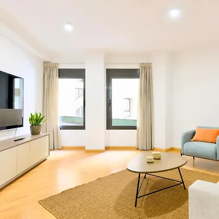 Modern In Triana - Vegueta
